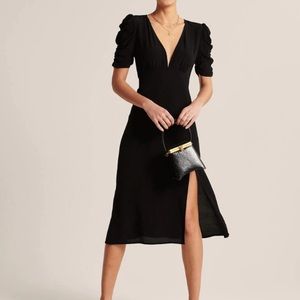 Abercrombie | Cinched Sleeve Midi Dress